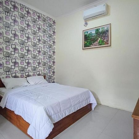 Reddoorz At Tanakatto Homestay Waikabubak Bagian luar foto