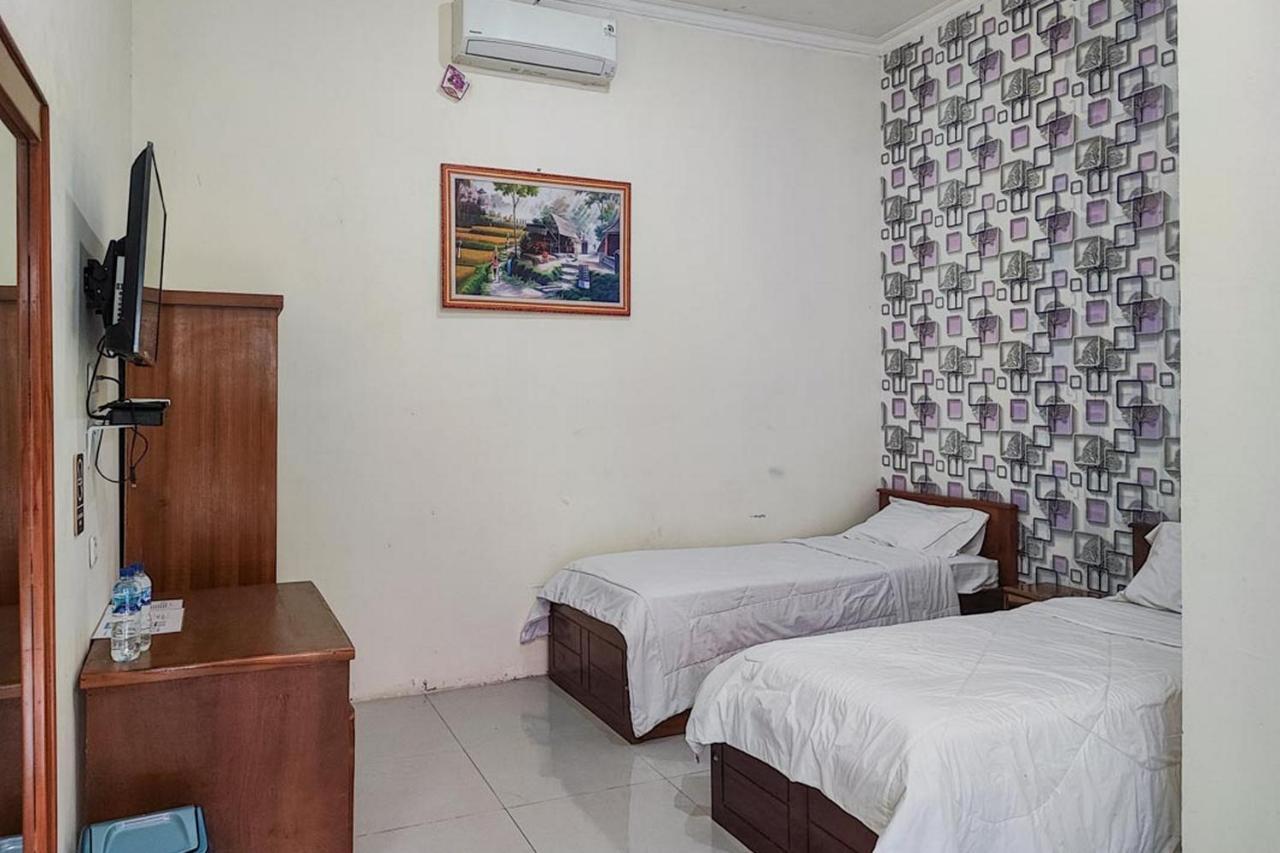 Reddoorz At Tanakatto Homestay Waikabubak Bagian luar foto