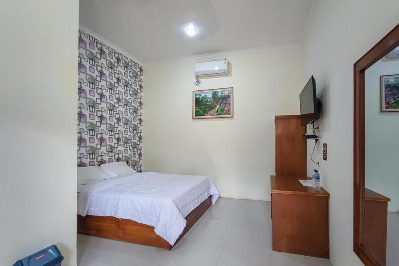 Reddoorz At Tanakatto Homestay Waikabubak Bagian luar foto