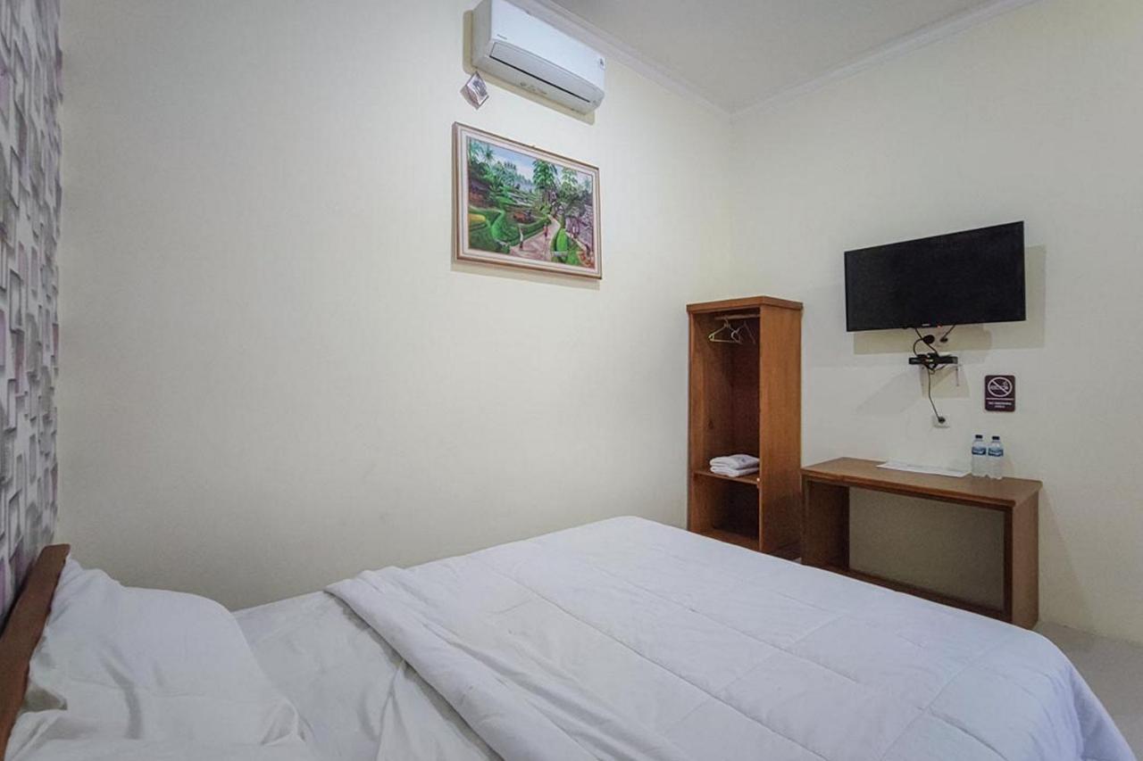 Reddoorz At Tanakatto Homestay Waikabubak Bagian luar foto
