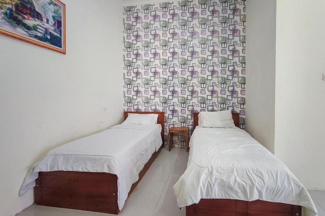 Reddoorz At Tanakatto Homestay Waikabubak Bagian luar foto